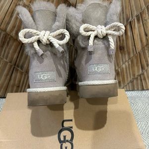 Classic W. Selene Women’s Sz. 7 (Used)